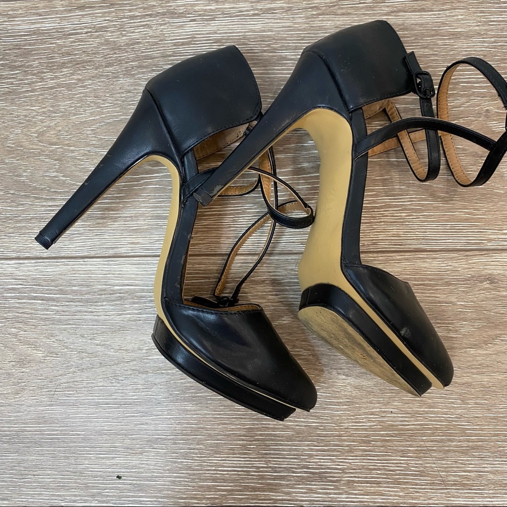 Forever 21 | Black Pointy Toe Platform Stiletto - Picture 13 of 13
